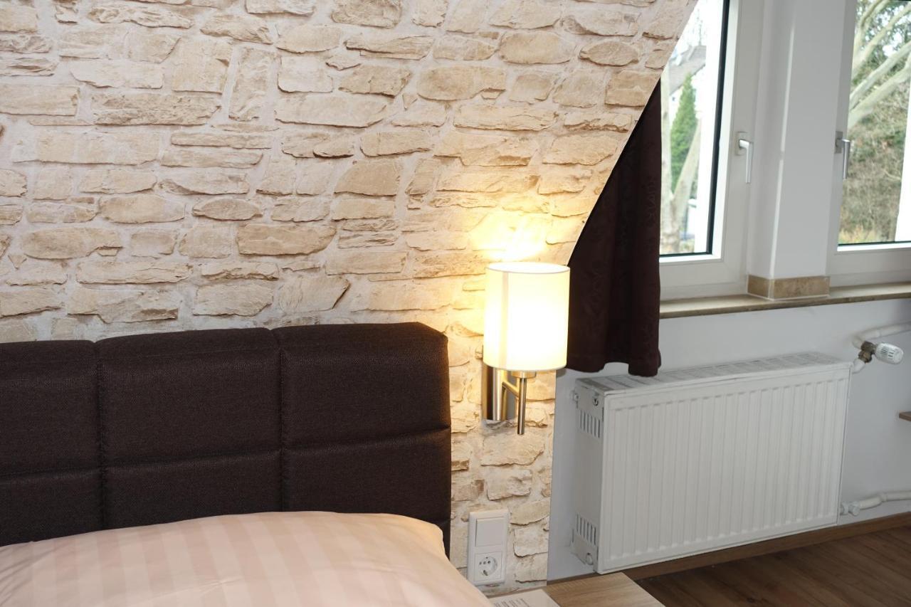 & Restaurant 